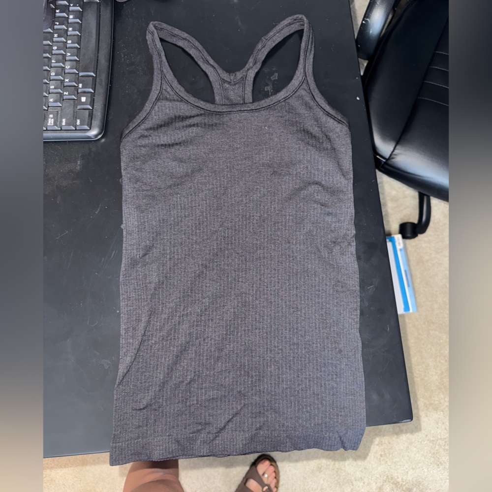 Lululemon Ebb to street tank in black | Sz 4